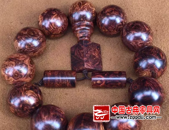 海南黄花梨手串 海南黄花梨手串